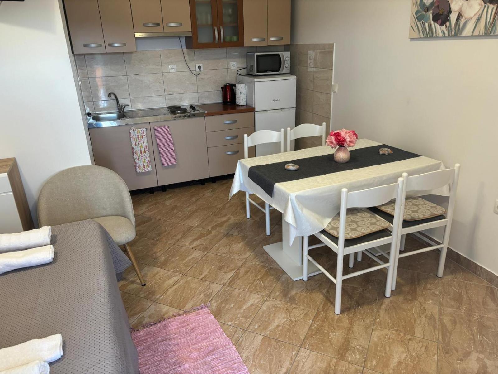 Apartment & Studio Vrdoljak Sveti Anton  Extérieur photo