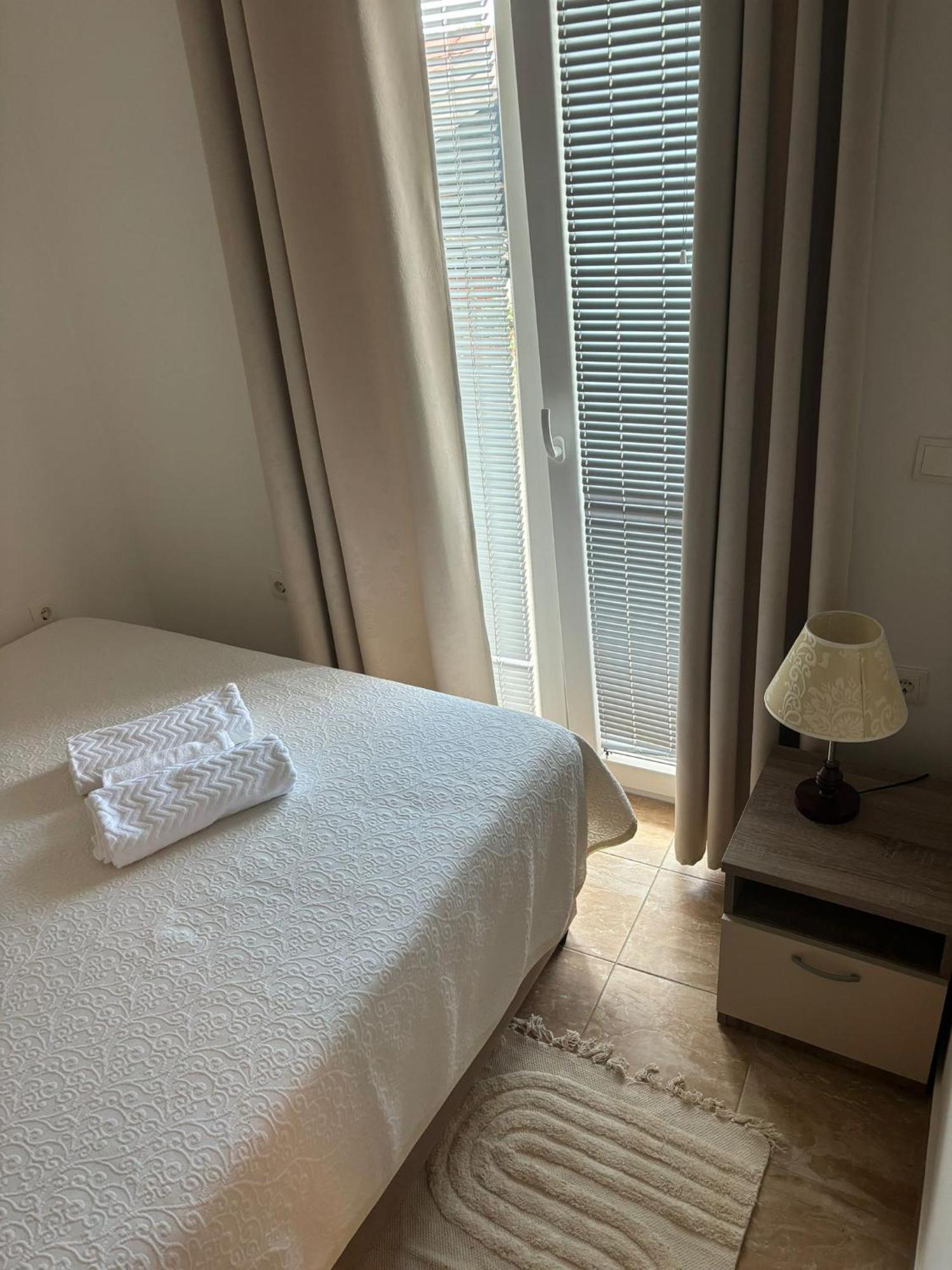 Apartment & Studio Vrdoljak Sveti Anton  Extérieur photo